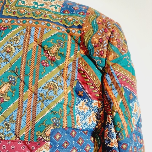 HP🥳 Vintage Vera Bradley quilted multi print patchwork puffy floral boho jacket - Picture 10 of 14